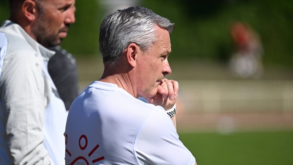 ¿Planificación arriesgada de la plantilla? Hock enfrenta críticas en Offenbach.