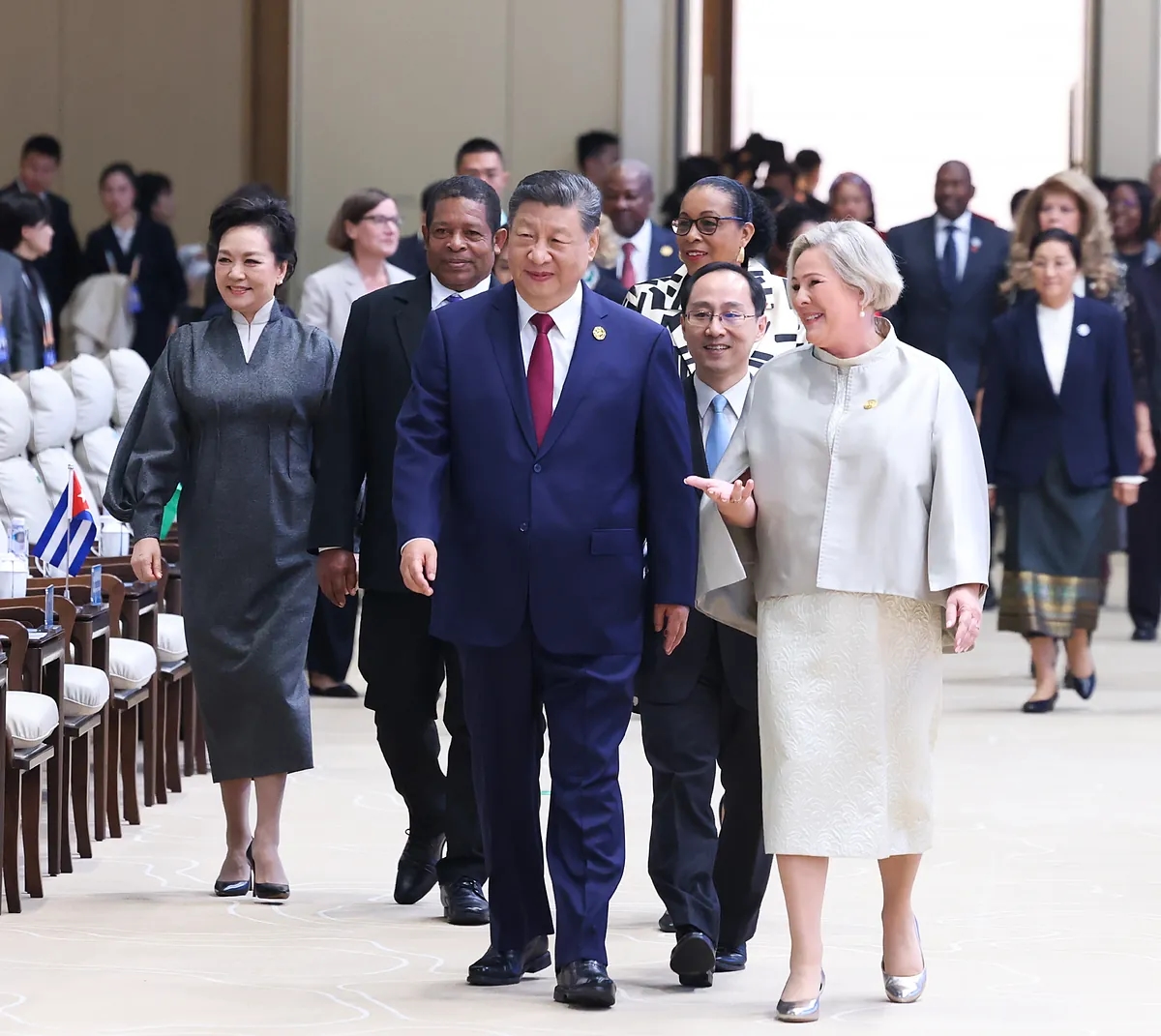 Prezydent Chin Xi Jinping wzywa do zwiększenia obecności kobiet w polityce i rządzie.