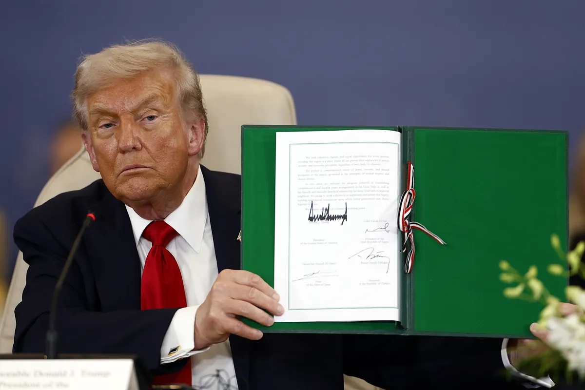 Trump podpisuje porozumienie pokojowe w sprawie Strefy Gazy dwa lata po rozpoczęciu wojny.