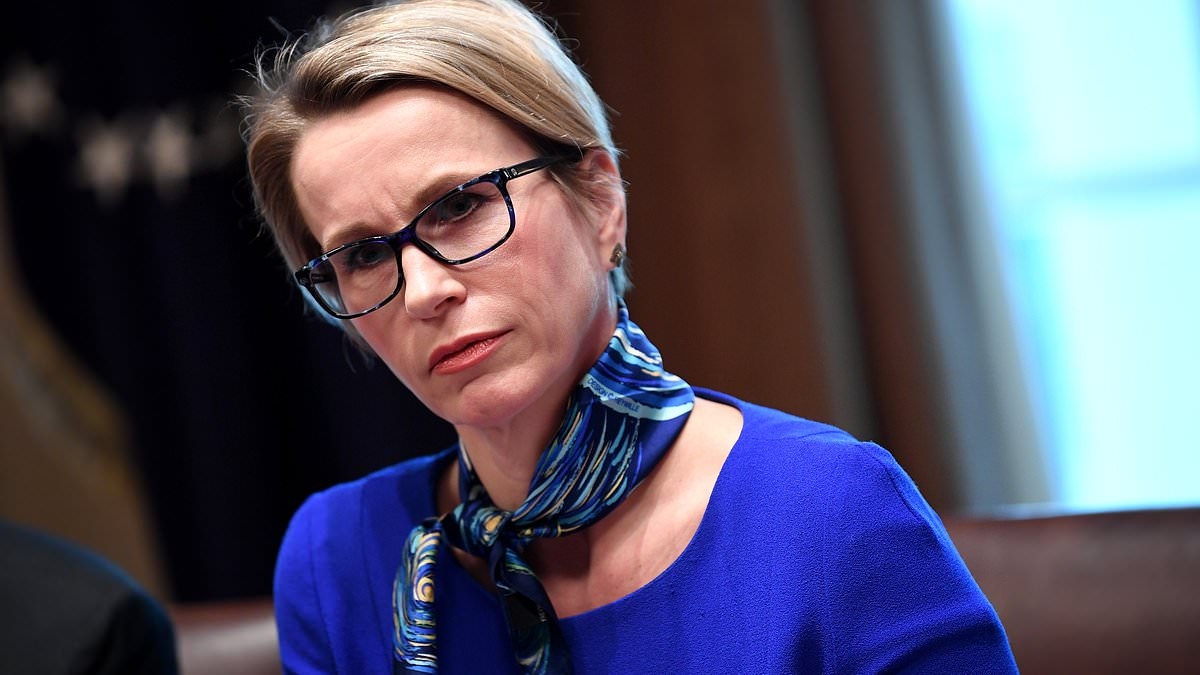 „Ręce precz od naszych ulg podatkowych” – mówi szefowa GSK Emma Walmsley Reevesowi, rezygnując z pełni sił