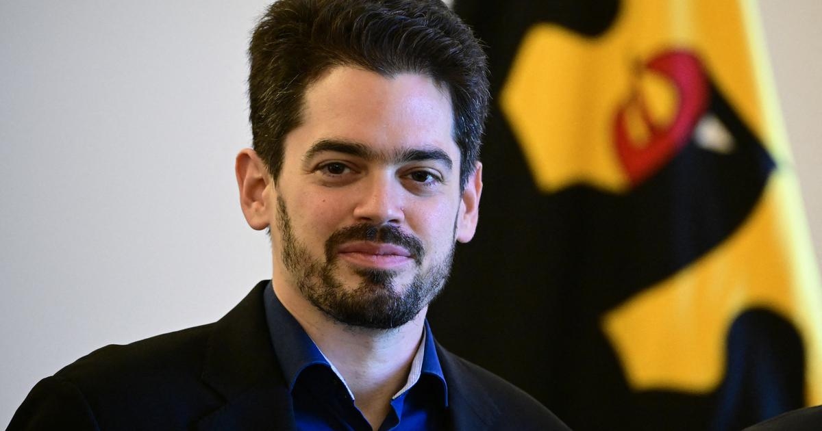 Концерт израильского дирижера Лахава Шани в Парижской филармонии был сорван активистами.