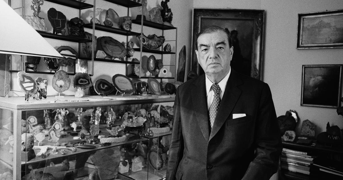 Необычная и поэтичная коллекция минералов Роже Кайуа выставлена в L'École des Arts Joailliers.