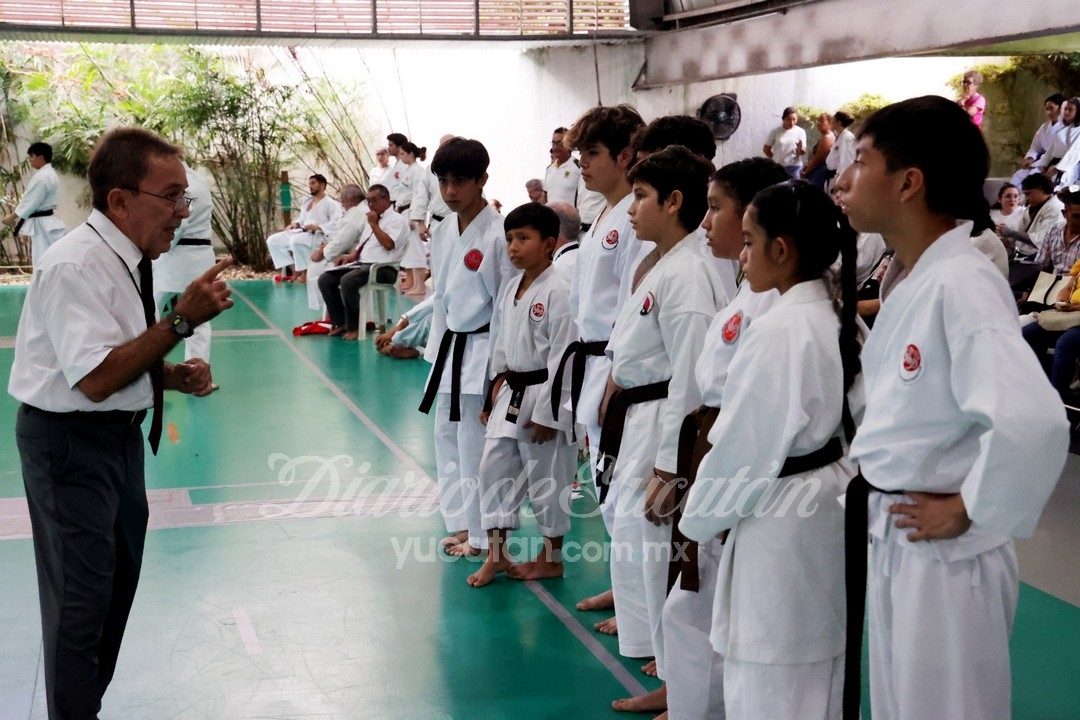 Intensidade na Copa Okazaki de Karatê Shotokan