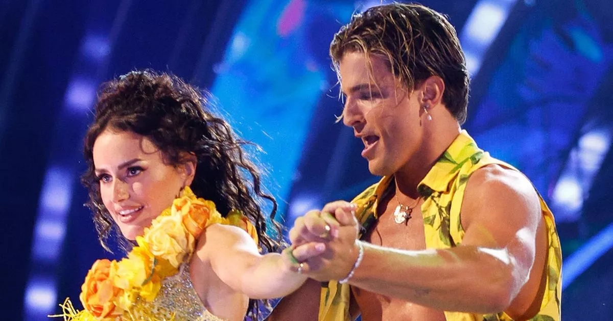 Strictly'den Amber Davies, tepkilerin boyutunu açıklayarak sert eleştirmenlere yanıt verdi