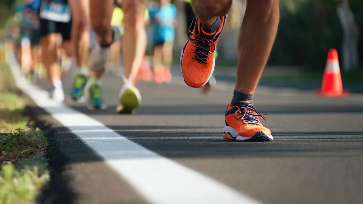 Yeni bir araştırma, iklim değişikliğinin dünya çapında maraton koşusu için ideal koşulları tehdit ettiği konusunda uyarıyor.