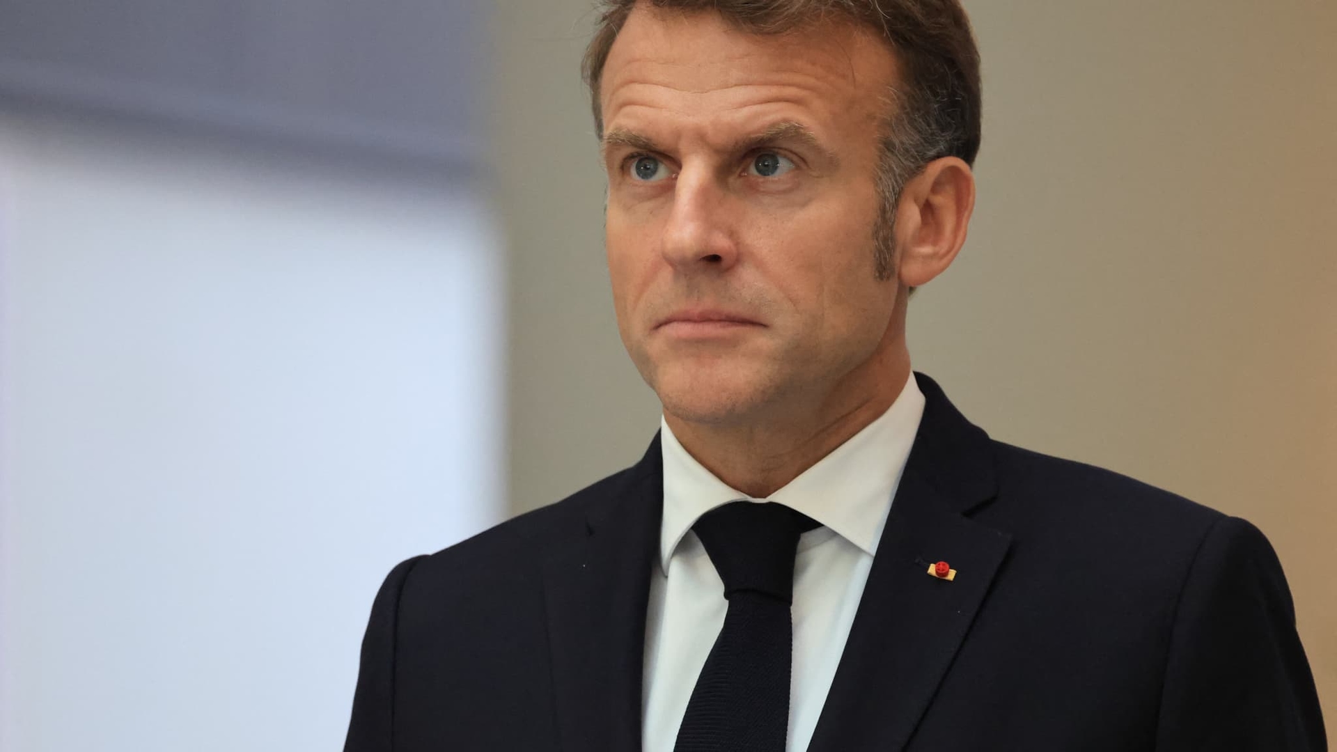 Após a libertação dos primeiros sete reféns em Gaza, Emmanuel Macron acredita que "a paz está se tornando possível"