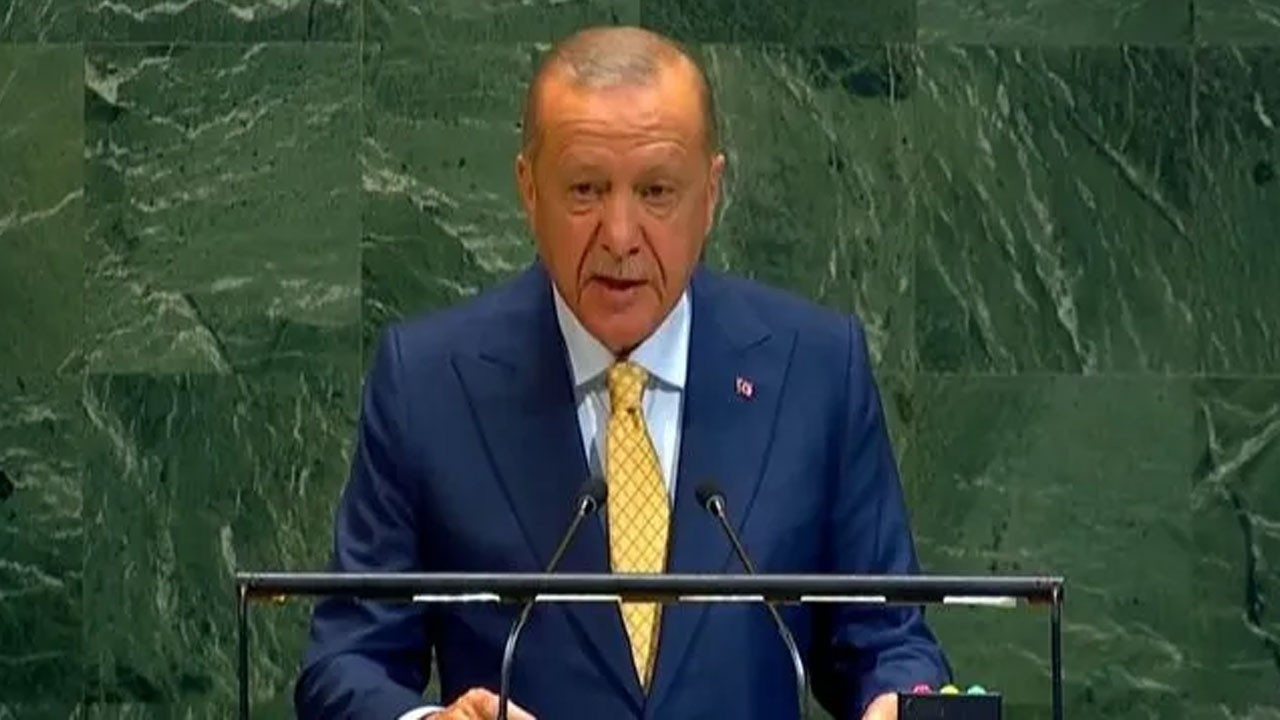 Faruk Acar deelde het deel van Erdogan's toespraak dat niet via de microfoon werd weergegeven