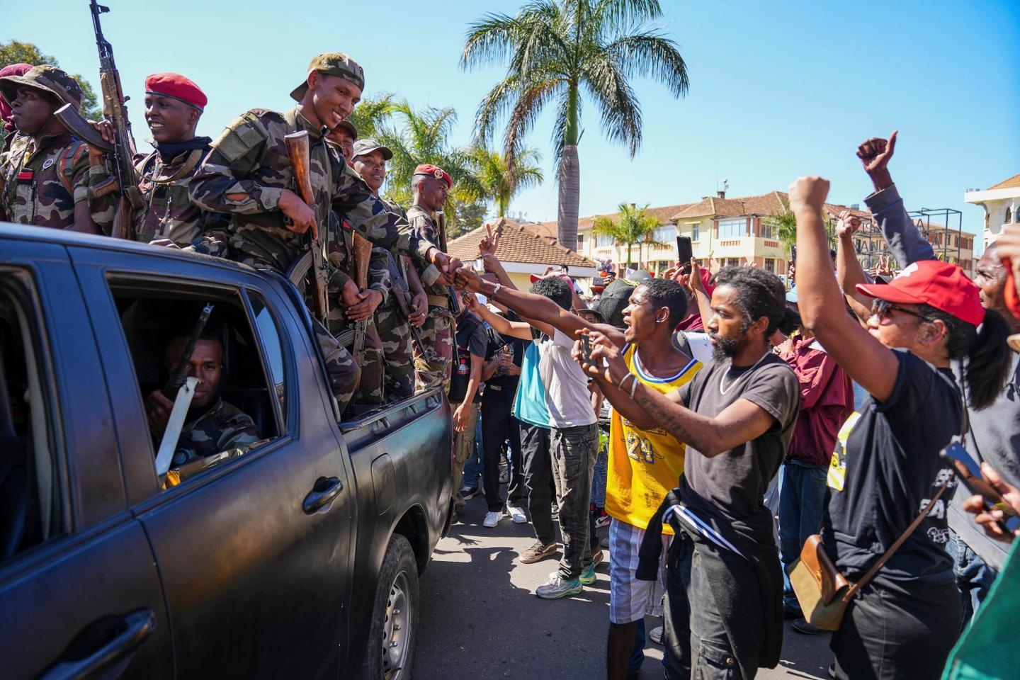 Madagáscar: Após o motim militar, o presidente Andry Rajoelina permanece invisível