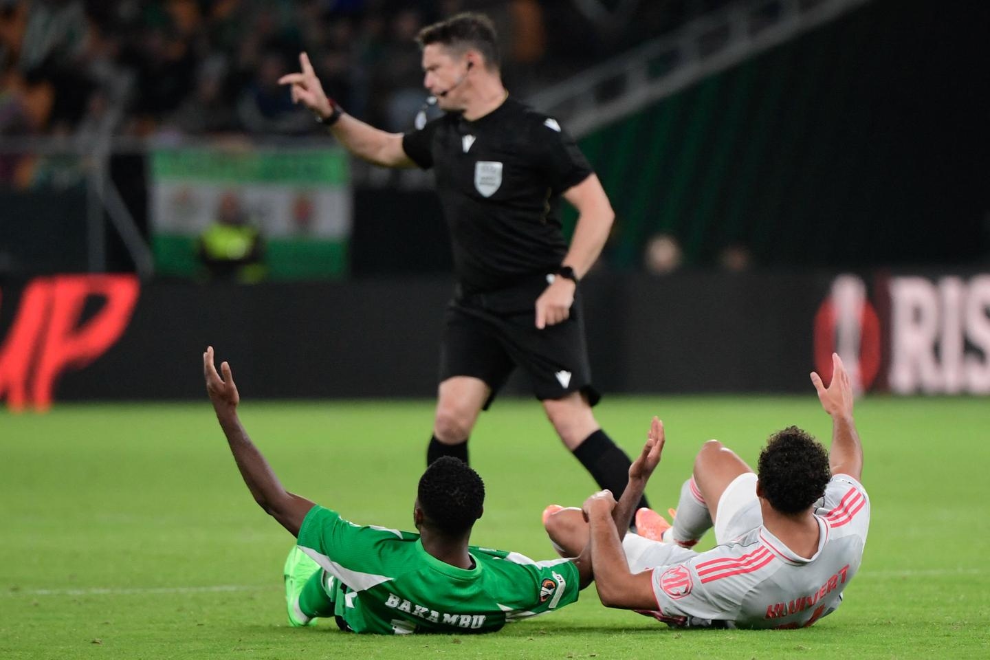 Lyon, Lille ve Nice Avrupa Ligi'nde elendi, Strasbourg Fransız kulüplerine Avrupa gecesini kurtardı