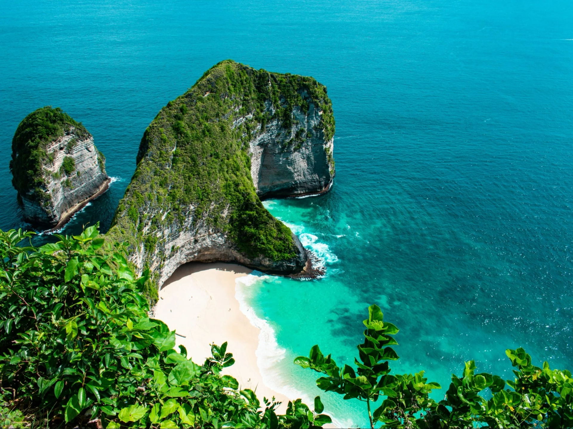 A beautiful beach has turned into a construction site. "Another piece of paradise is dying."