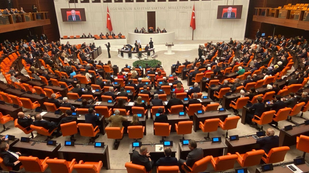The Turkish Grand National Assembly will discuss the Highway Traffic Law.