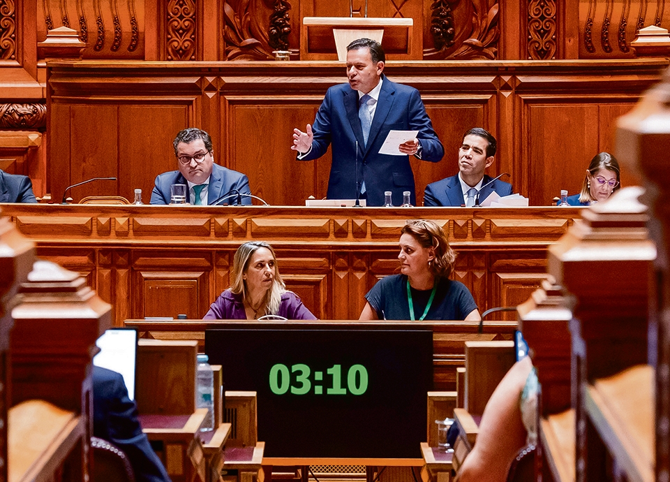 I partiti politici hanno già presentato più di 2.000 proposte di emendamento.