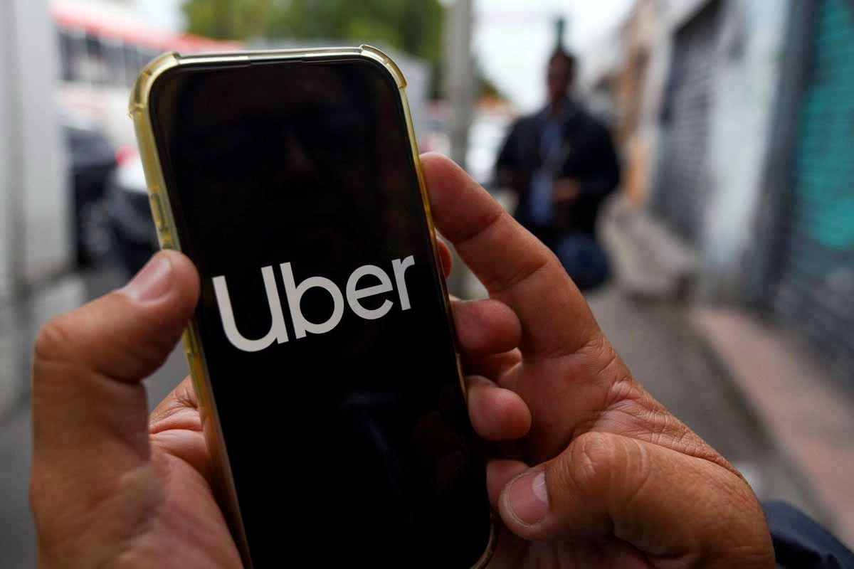 Uber riceve la sospensione permanente dalla libera attività negli aeroporti