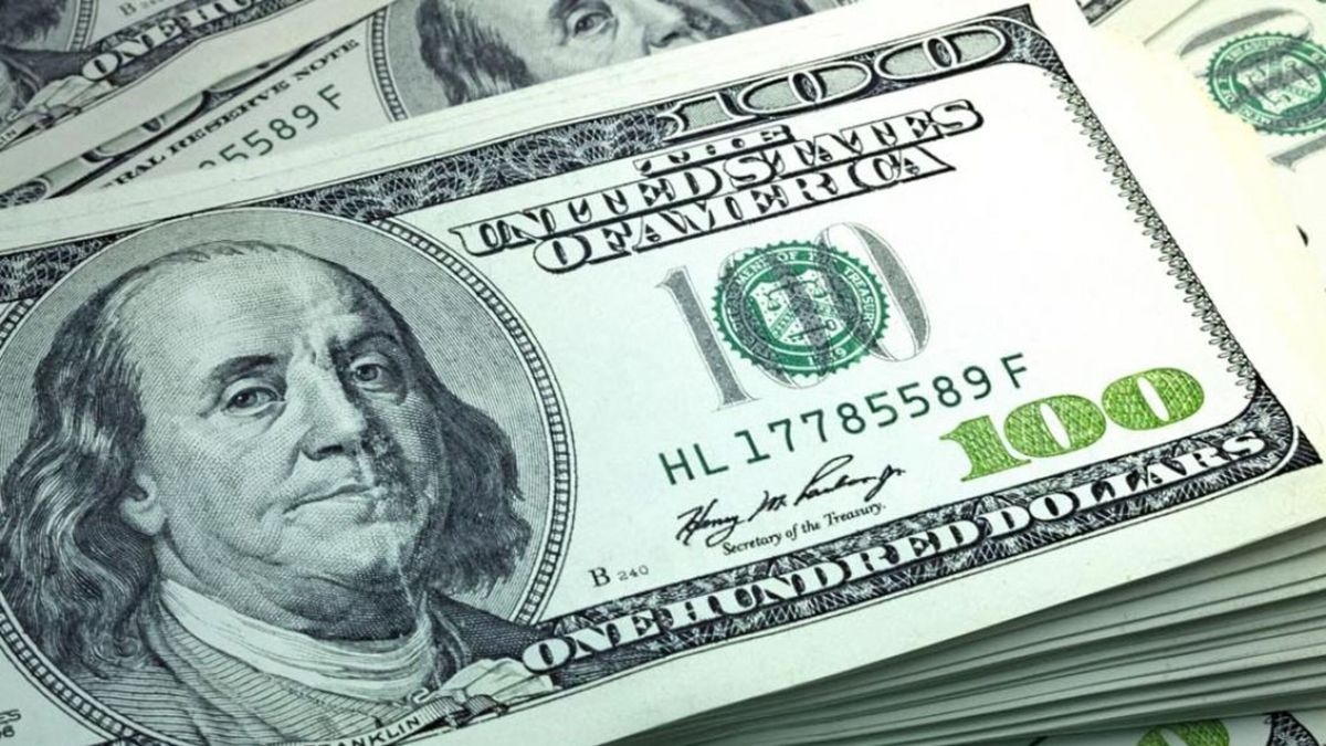 Dziś dolar gwałtownie traci na wartości, obligacje i akcje odzyskują wartość, a ryzyko krajowe spada.