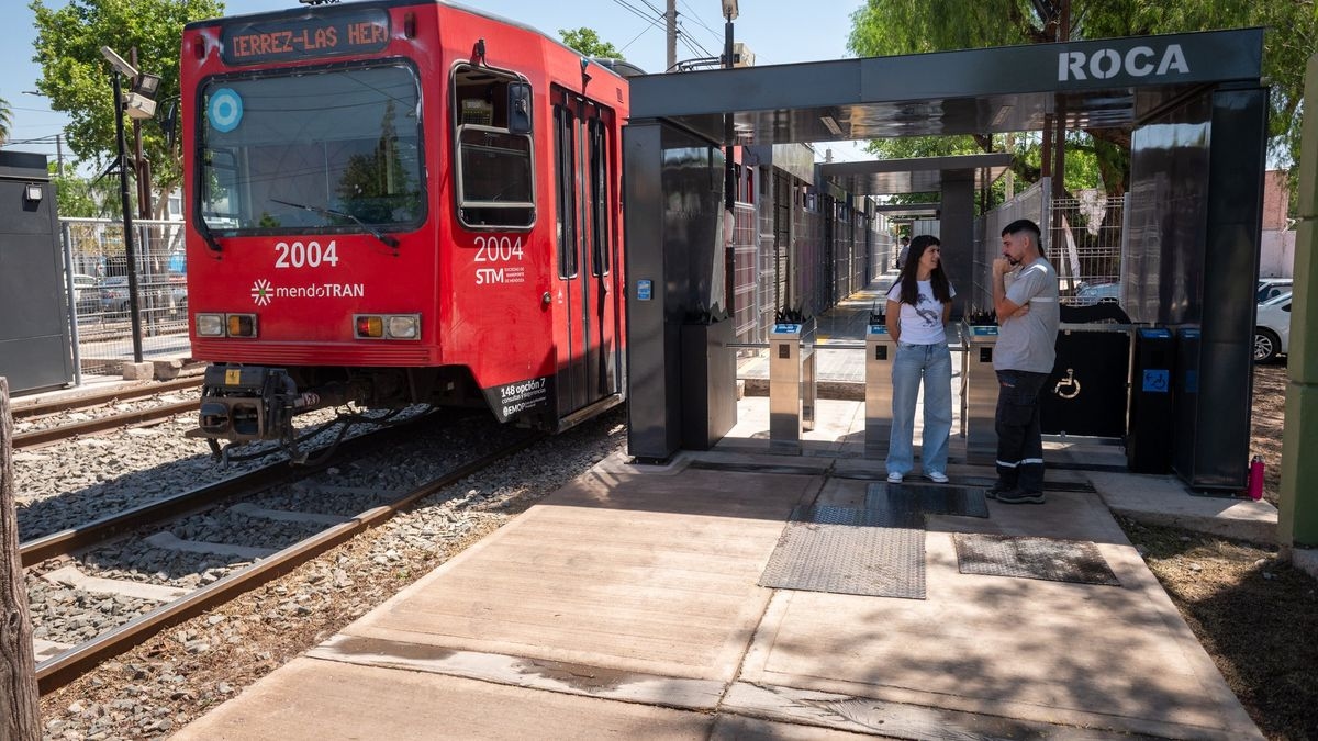 El Metrotranvía habilitó un nuevo parador inteligente en Las Heras