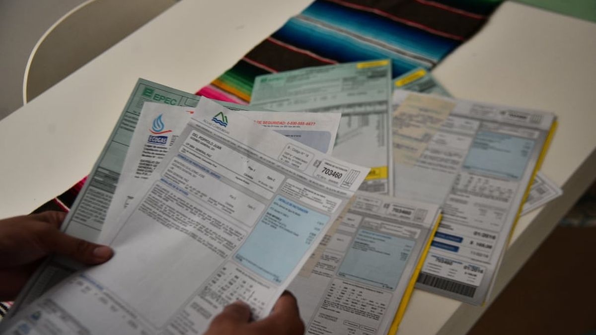 I servizi hanno registrato aumenti record nell'era Milei: la classe media ha subito aumenti fino al 900%.