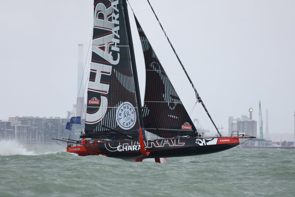 The Beyou-Lagravière duo are the new leaders in the IMOCA in the Transat Café L'Or