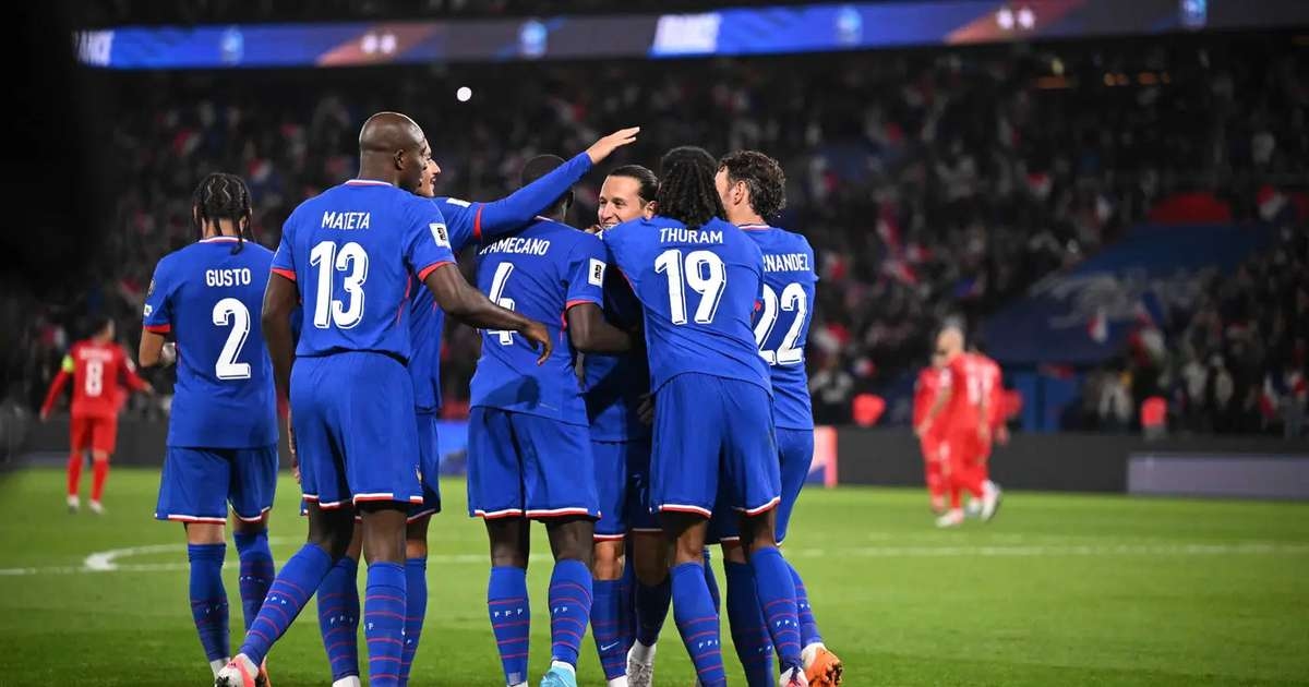 Astro da França deixa o campo com dores e pode desfalcar gigante europeu