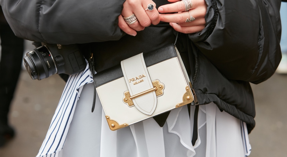 Zijn namaakproducten... trendy? De waarheid over de "luxe accessoires" van Generatie Z