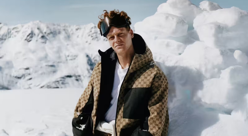 GUCCI und Jannik Sinner präsentieren die erste Skikollektion der Geschichte