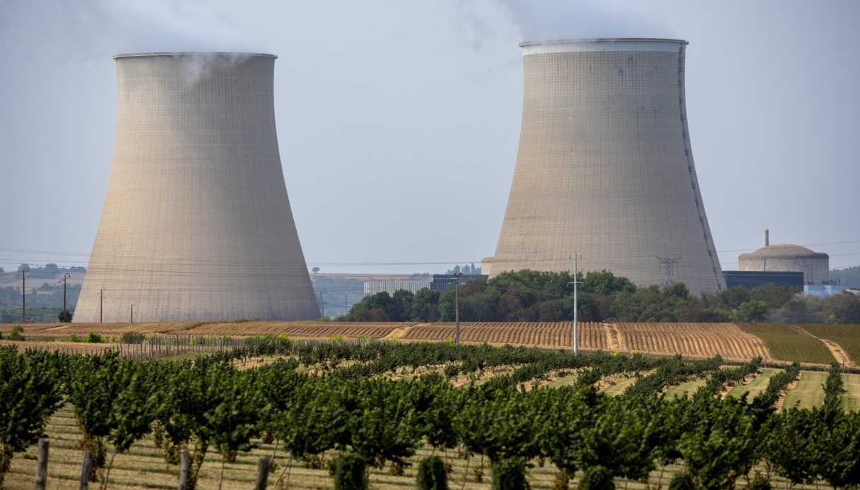 Wind and solar energy are the future: they outperform the "old" nuclear power by 70%.