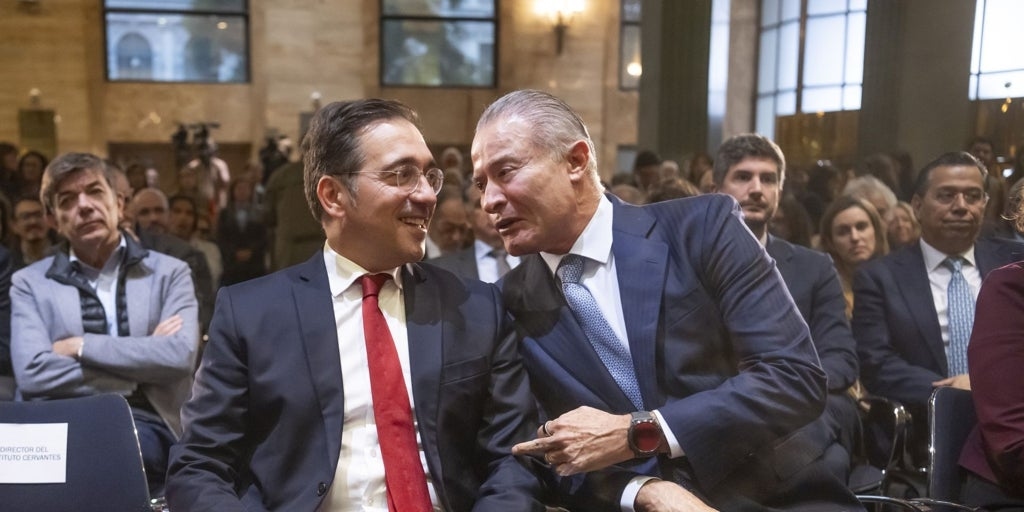 From the Sad Night to the sorrowful day of Albares