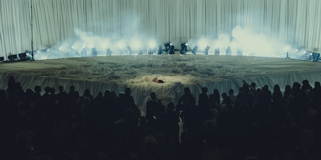 Rosalía en de promotie van 'Lux': hoe je de wereld verovert in 5 fouten