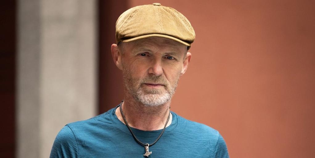 İskandinav kara filminin kralı Jo Nesbø: "Belki safım ama hâlâ iyimserim."