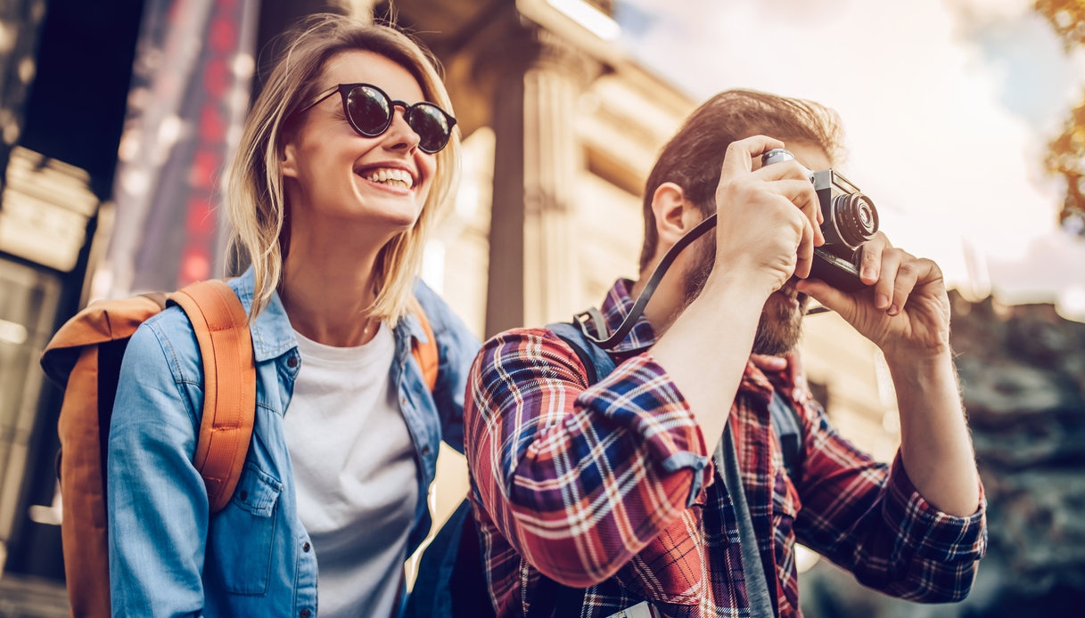 Sie haben ein kleines Budget, möchten aber unbedingt verreisen? Die Lösung für einen Urlaub ohne Abstriche.
