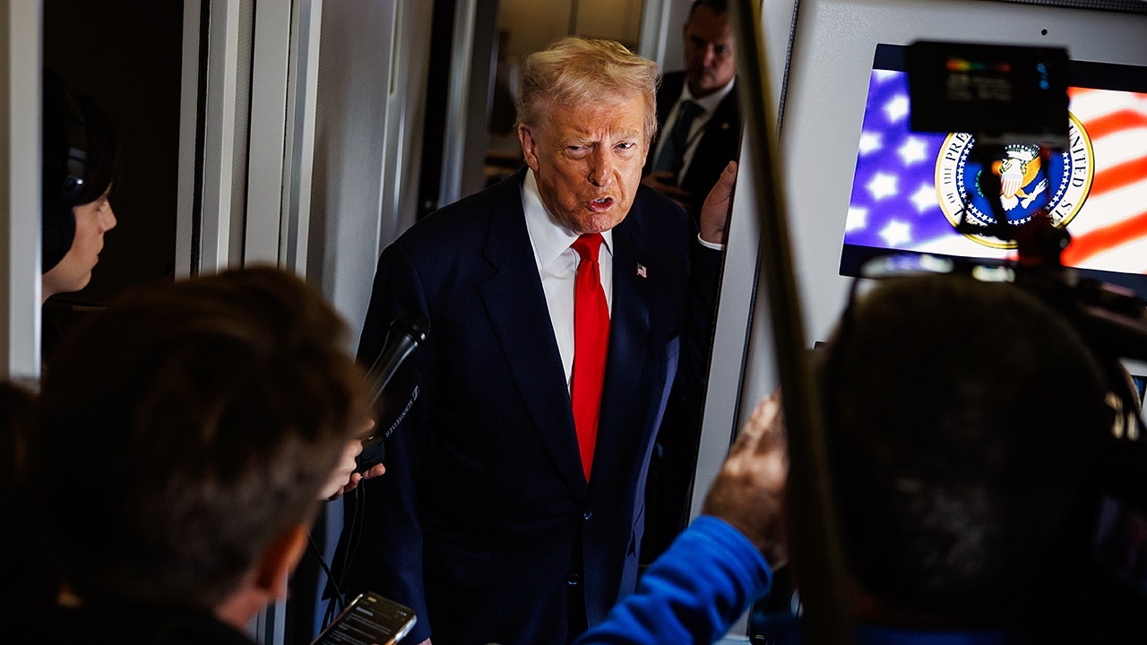 Трамп обещает «как можно скорее профинансировать программу SNAP», если суд позволит, и критикует демократов за задержку с закрытием правительства