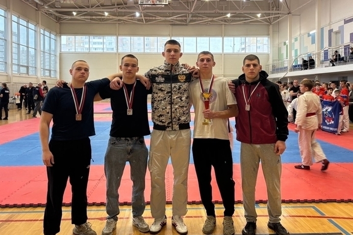 Os melhores dos melhores: os cadetes de Pskov da Universidade Federal do Serviço Penitenciário conquistaram o campeonato de combate corpo a corpo.