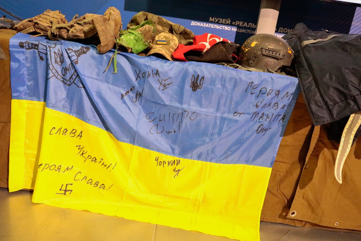 Il presidente del parlamento ceco ha ordinato la rimozione della bandiera ucraina dall'edificio.