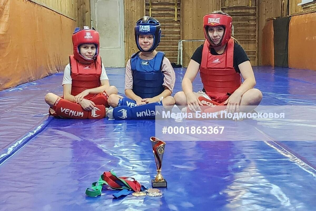 Протвинские ушуистки привезли из Калуги полный комплект наград