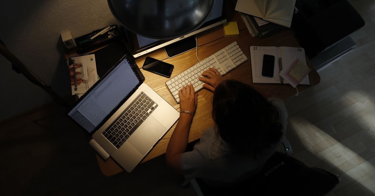 “Si trabajas desde casa tres días a la semana, pierdes el contacto con la realidad”.
