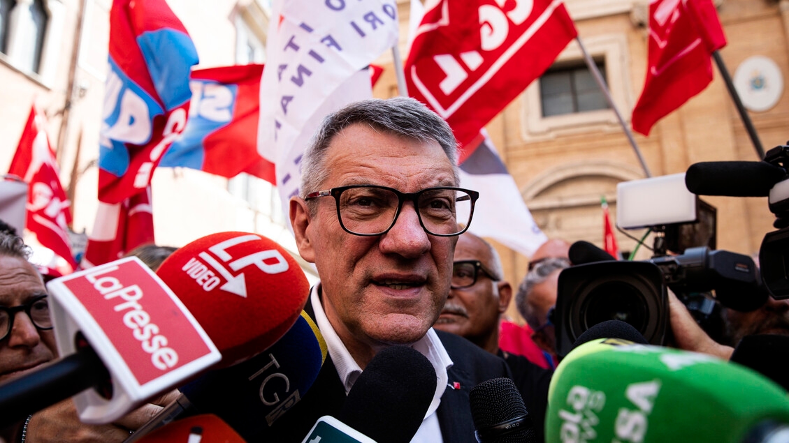 CGIL announces a general strike for December 12th. Landini: "This is a misguided move; it won't raise wages."