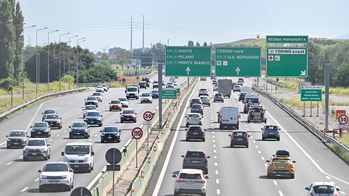 Aspi meldt een lichte daling van de winst over negen maanden tot € 868 miljoen.