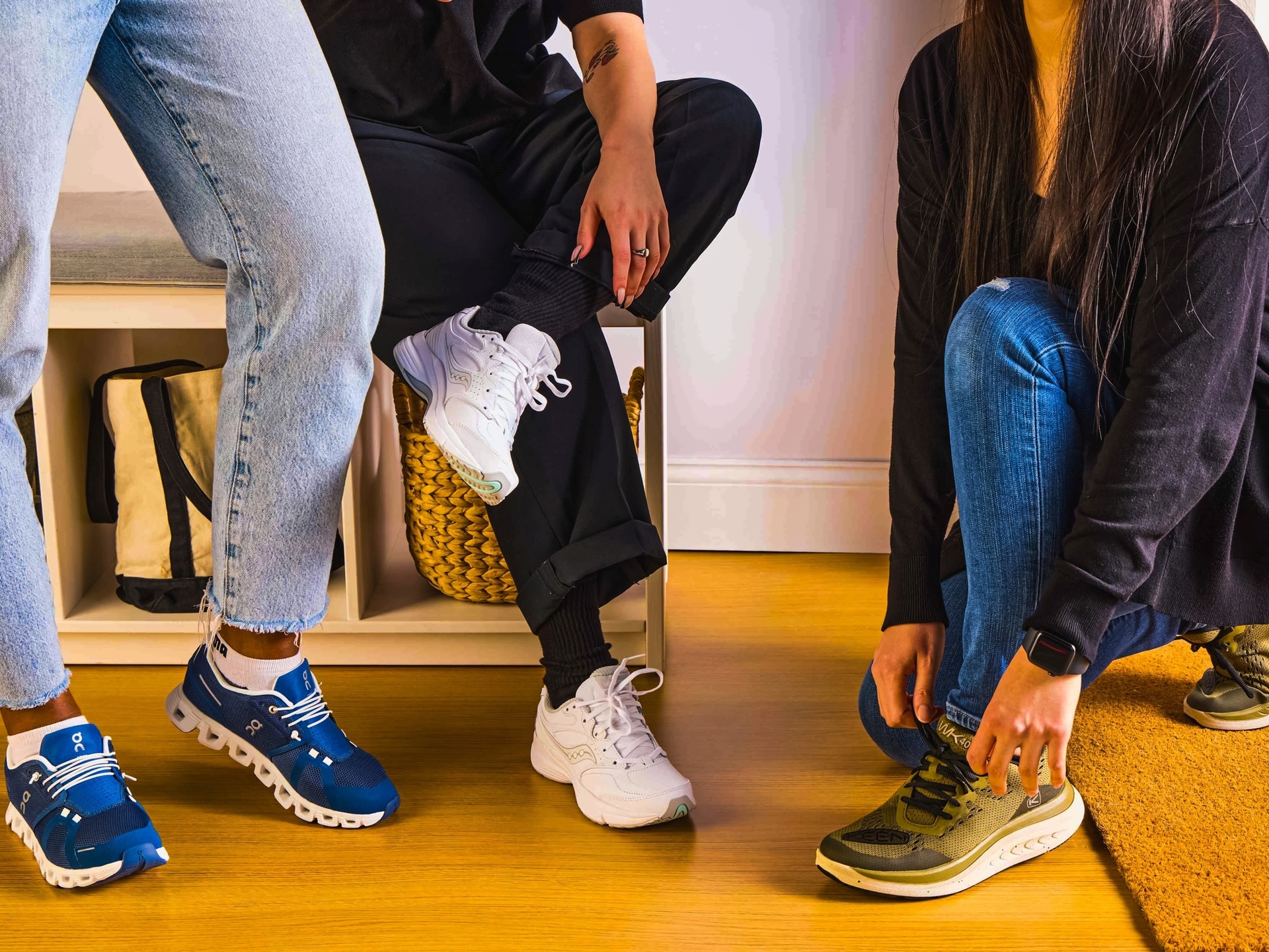 The 5 best shoes with maximum cushioning for standing for hours without pain