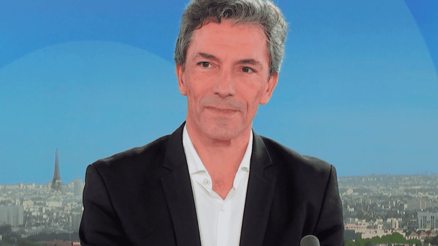 "Bıçakla dışarı çıkıp birini bıçaklamak ne yazık ki her radikalize bireyin yapabileceği bir şey" diyor eski terörle mücadele hakimi Marc Trévidic.