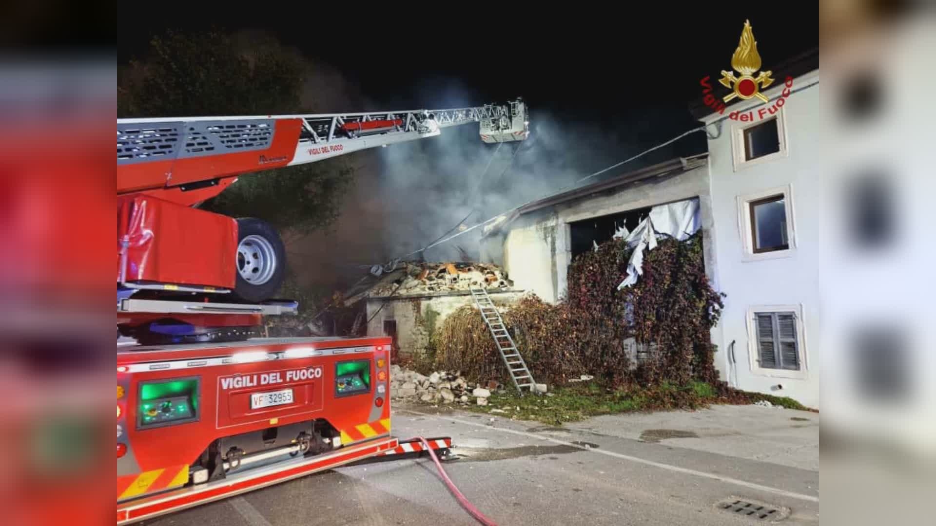 Eksplozja w Castel d'Azzano: Politycy opłakują śmierć trzech oficerów karabinierów.