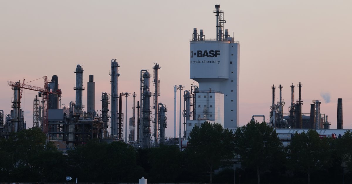 Jedes dritte Unternehmen will 2026 Stellen abbauen