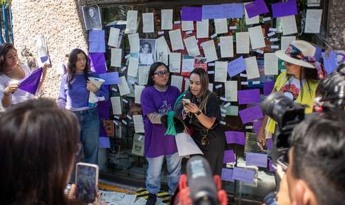 Paco Ignacio Taibo II'nin istifasını ve özür dilemesini talep ediyorlar