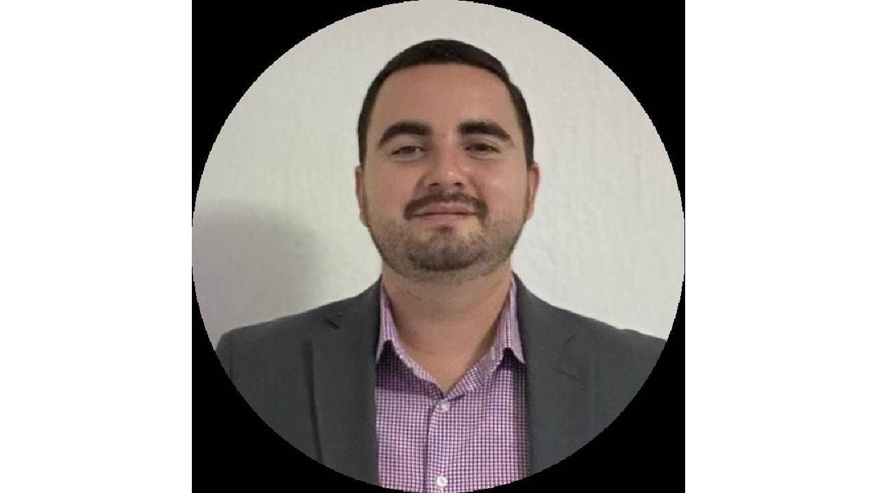 Pierwszy sędzia wybrany w ramach reformy sądownictwa rezygnuje: Kim jest Adrián Aguirre Hernández?